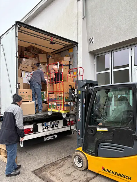 Die Mostviertler bewiesen viel Herz zur Weihnachtszeit und spendeten unzählige Hilfsgüter für in Not geratene Menschen in Rumänien. | Foto: Martin Distelberger/Pfarre Wieselburg