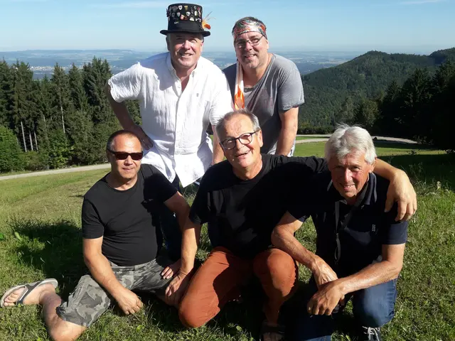 Hari Niemezek, Josef Riedler, Mandi Eckl, Stefan Trippbacher und Franz Grabner (v.l.). | Foto: Smar Love-Junkies