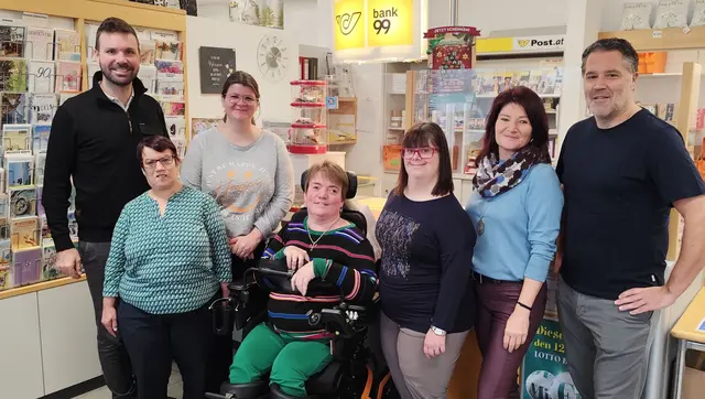 Von links: Bürgermeister David Bergsmann, Andrea Faast, Julia Naderer, Petra Hofmeister, Teresa Breuer, Alexandra Haunschmidt und Thomas Trenker. | Foto: Diakoniewerk