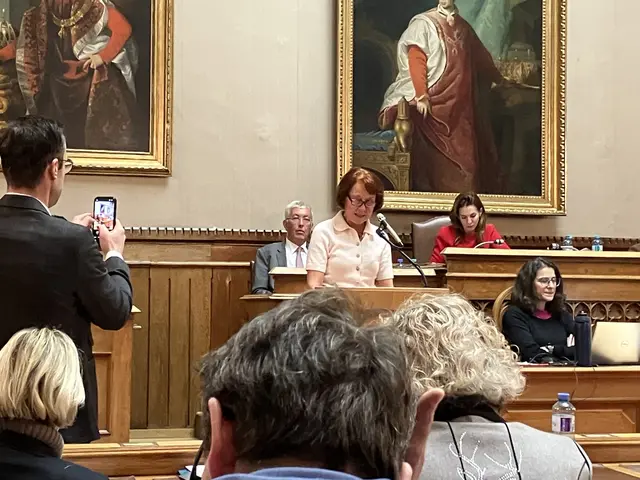 Angela Stöckl-Wolkerstorfer (ÖVP) betonte, dass die Sportvereine mit einer Fortführung der Förderung noch für dieses eine Jahr 2026 zufrieden seien. | Foto: Gabriela Stockmann