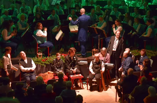 Der EMV spielt zu Weihnachten im Zeichen der Wohltätigkeit traditionell in der Welser Stadthalle groß auf. | Foto: EMV