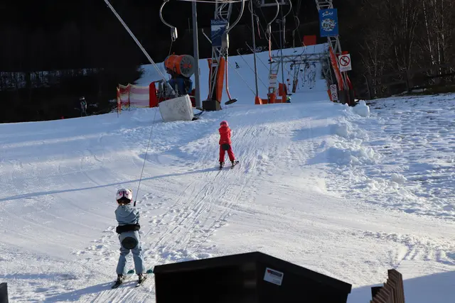 Viele Kinder im Talkessel haben auf der Riefe Skifahren gelernt. | Foto: Thomas Seelos