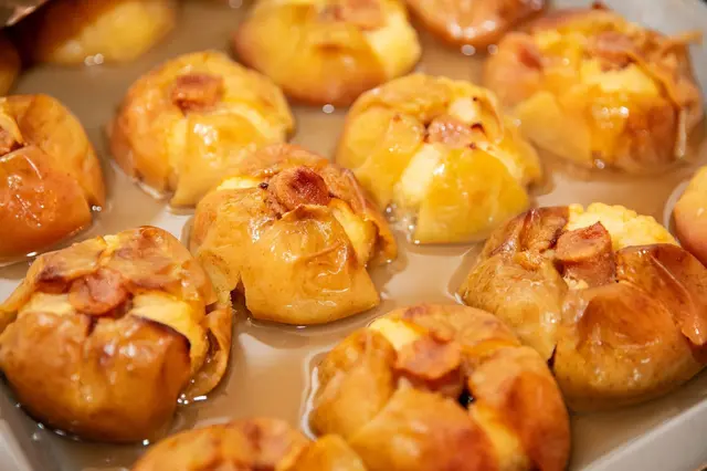 Kulinarische Genüsse: Die Bratäpfel sind jedes Jahr besonders beliebt. | Foto: Indertischlerei