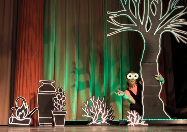 "Der Wunderkasten" ist für das jüngste Publikum. | Foto:  Thaddeus Stockert