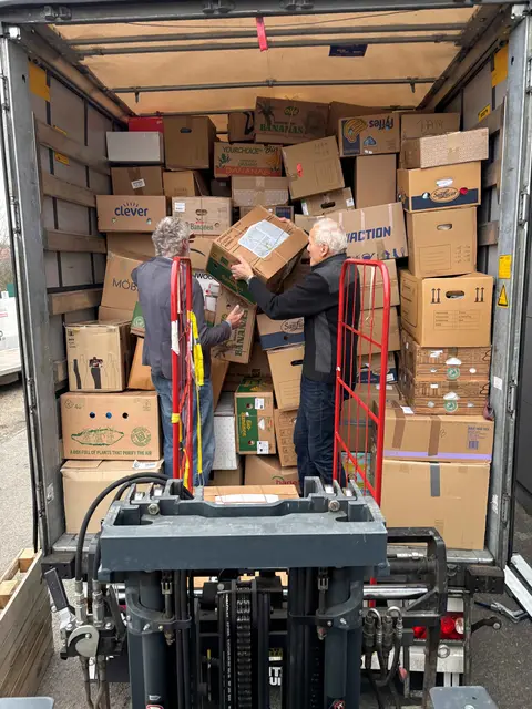 Die Mostviertler bewiesen viel Herz zur Weihnachtszeit und spendeten unzählige Hilfsgüter für in Not geratene Menschen in Rumänien. | Foto: Martin Distelberger/Pfarre Wieselburg