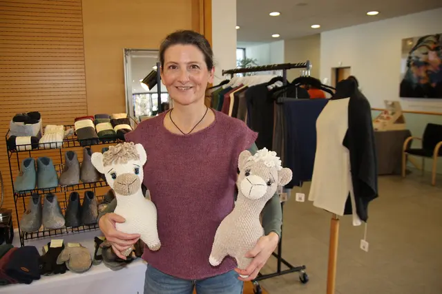 Für ihre Alpaka-Produkte ist Agnes Winzig bekannt.