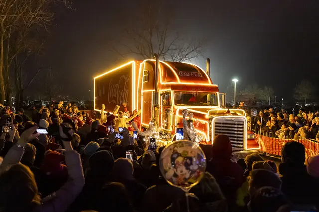 Der Coco-Cola Weihnachtstruck in Mörbisch am See. | Foto: Martin Steiger