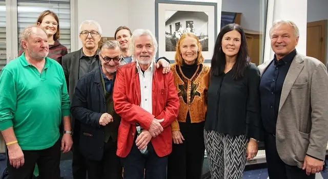 Von links: Franz Gierer, Antonia Jasinka, Pavel Palich, Helmut Bistika, Wolfgang Weissengruber, Wolf Wolf, Ulrike Braun-Anderle sowie Gabriele und Hans Pum. | Foto: Karin Feichtmayr