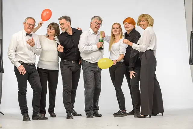 Vorsilvester feiern mit N2O Lachgas in der Kellerbühhne. | Foto: kbp