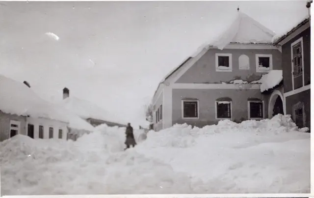 Tiefverschneiter Marktplatz von Dimbach im Jahr 1904 | Foto: Urheber Gustav Kitzler, Besitzer Karl Hahn