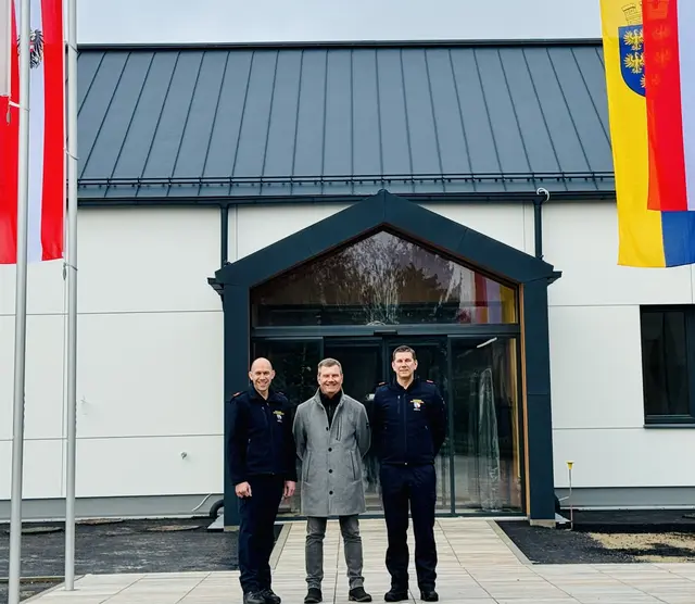 Markus Unger, Ortschef Windisch und Michael Ardelt. | Foto: FF Mannsdorf