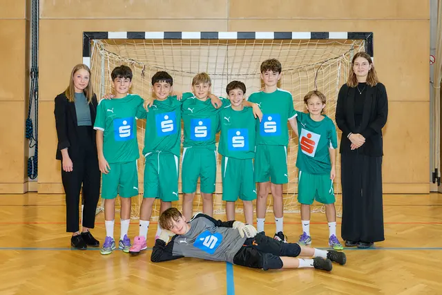 Die Kicker des BRG Landeck durften sich über den Turniersieg freuen. | Foto: Sparkasse Imst/Christoph Nösig