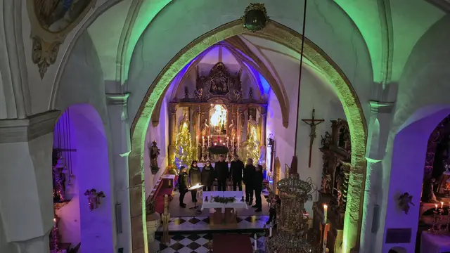 Der Verein 7 Werte hat ein wunderbar stimmungsvolles Konzert in der Pfarrkirche St. Helena in Sittersdorf organisiert. | Foto: Verein 7 Werte