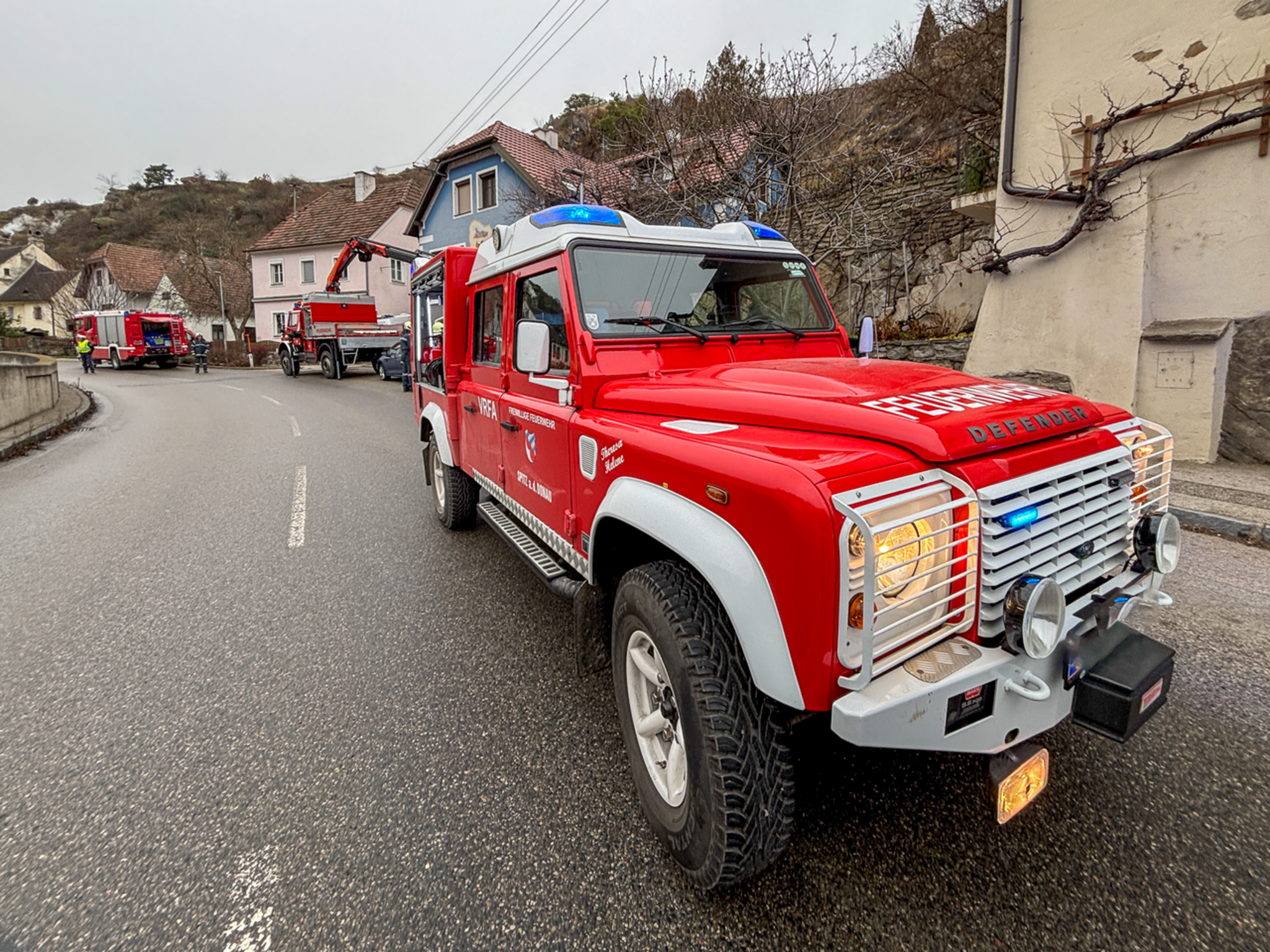 Spitz/Donau: Verkehrsunfall mit zwei Pkw auf der B217 - Krems