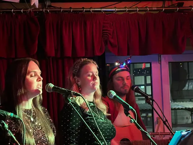 Madeleine, Clarice und Flo hauten sich beim Charity-Konzert mächtig ins Zeug. | Foto: Privat