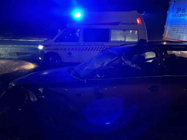 Der Pkw-Fahrer sei mit Verletzungen unbestimmten Grades ins Krankenhaus Spittal verbracht worden. | Foto: Feuerwehr St. Peter-Spittal