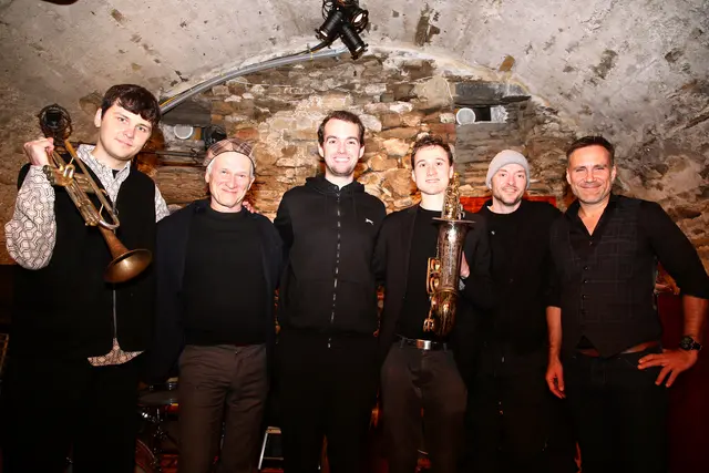 Lorenz Widauer – Trompete, Joris Dudli – Schlagzeug, Clemens Gigacher – Kontrabass, Gregor Storf – Saxophon, John Arman – Gitarre und Markus Gaudriot - Piano. | Foto: JazzClub Drosendorf