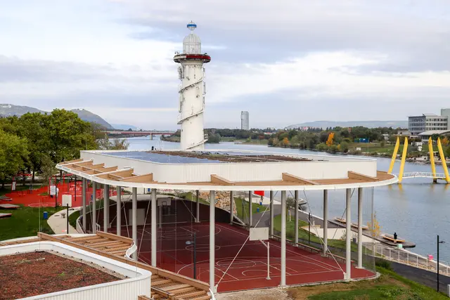 Kaisermühlen: Das neue Sportfeld am Pier 22 ist seit Oktober offen.  | Foto: WGM/Christian Fürthner