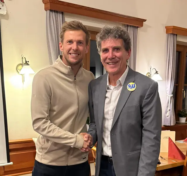 Engelbert Hufnagl (r.) übergibt die Vereinsführung an Florian Schnetzer. | Foto: Sportverein Unterach