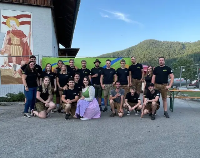 Die Landjugend Kreuzen zählt rund 35 aktive Mitglieder – mit viel Herzblut engagieren sie sich für Brauchtum, Gemeinschaft und das Dorfleben. | Foto: Landjugend Kreuzen