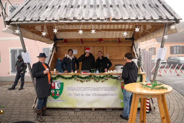 Der Brauchtumsverein St. Veit in der Südsteiermark lud heuer zum dritten Mal zum Christkindlmarkt. | Foto: Brauchtumsverein St. Veit in der Südsteiermark