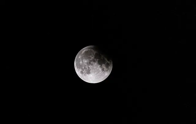Zu den Astro-Highlights im Jahr 2026 zählen sichtbare Planeten, eine partielle Sonnenfinsternis, eine partielle Mondfinsternis und Sternschnuppen-Ereignisse. | Foto: Symbolbild/Pixabay