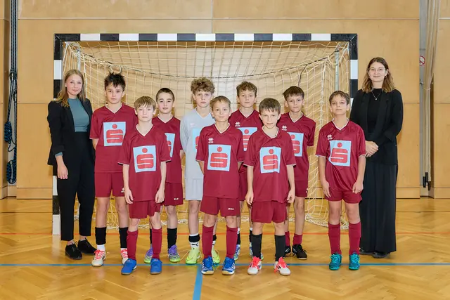 Die Heimmanschaft der MS Paznaun musste sich im Finale im Elfmeterschießen geschlagen geben. | Foto: Sparkasse Imst/Christoph Nösig