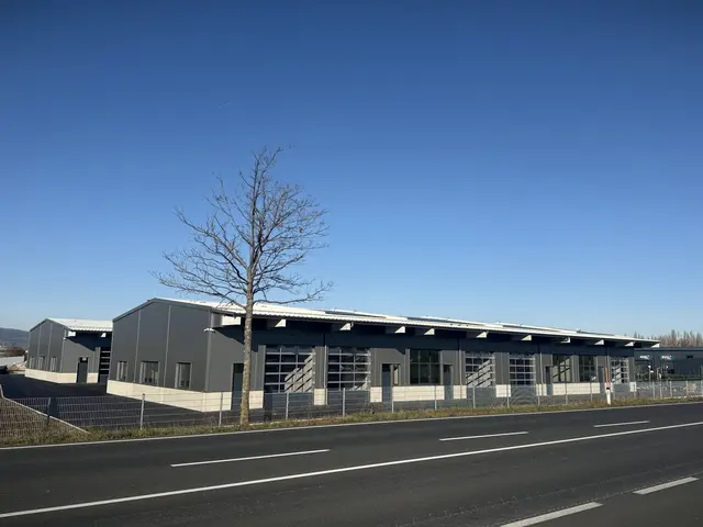 Gewerbehallen in Neubau-Qualität mit durchdachter Technik – fertig, sicher und sofort nutzbar. | Foto: AGT Verwaltungs GmbH