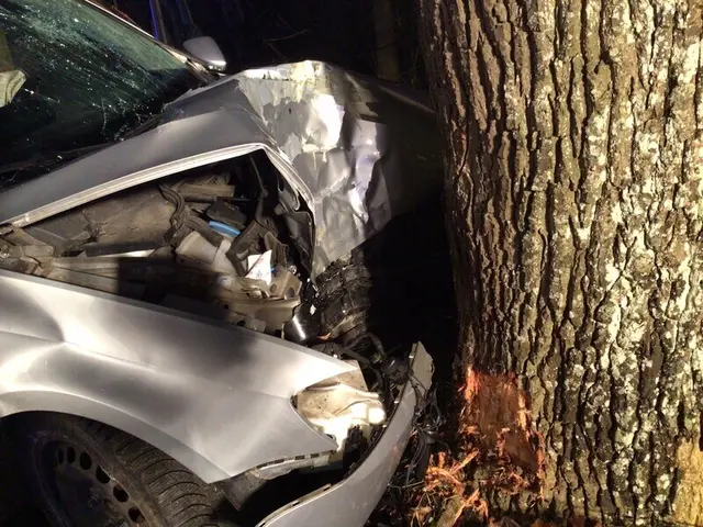 Das Auto wurde massiv beschädigt. | Foto: FF Hohenzell