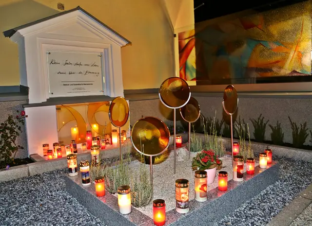 Sternenkindergrab auf dem Ortsfriedhof in Ebensee. | Foto: Hörmandinger