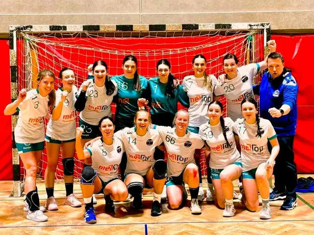 Leobens Damen bejubelten in Klagenfurt den ersten Saisonsieg. | Foto: Handball Sportunion Leoben