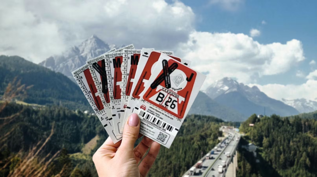 Die "feuerrote" Klebevignette 2026 ist bereits erhältlich – und wird die letzte Klebevignette sein. | Foto: Asfinag