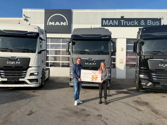 Die RLG Nutzfahrzeuge GmbH aus St. Marienkirchen bei Schärding spendet für Herzkinder 2.000 Euro.
 | Foto: RLG Nutzfahrzeuge GmbH