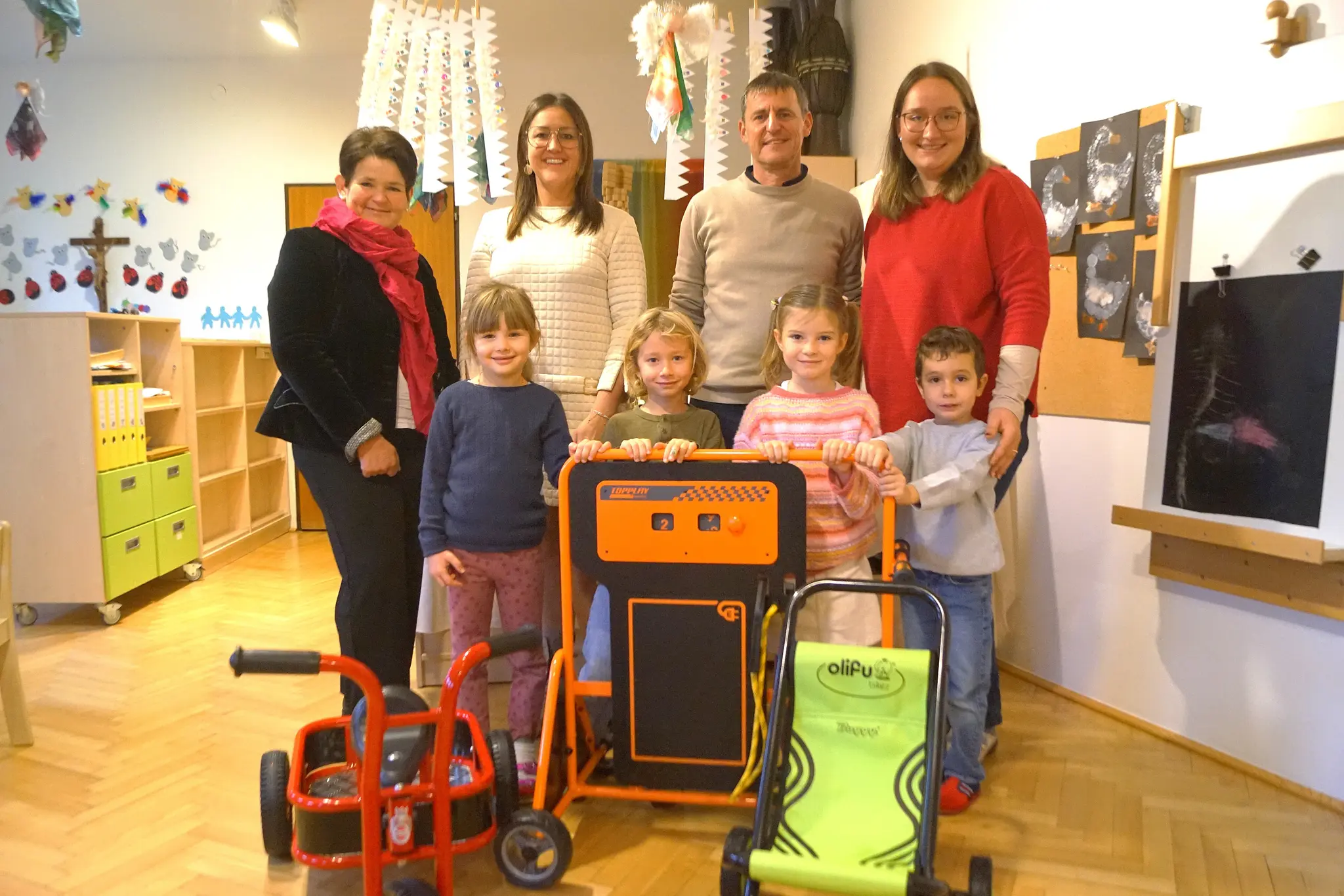 Hallein-Rehhof Parish Kindergarten: Playground equipment for the parish ...