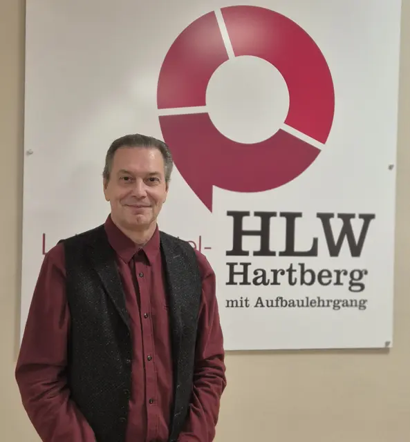 Mit Anfang Dezember wurde Johannes Meringer offiziell zum Direktor der HLW Hartberg berufen. | Foto: HLW Hartberg