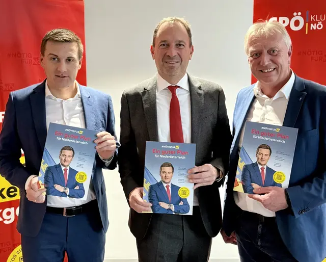 Landesrat Sven Hergovich, Bezirksvorsitzender Christian Farthofer, Landtagsabgeordneter Michael Bierbach (v.l.). | Foto: SPÖ Bezirk Zwettl