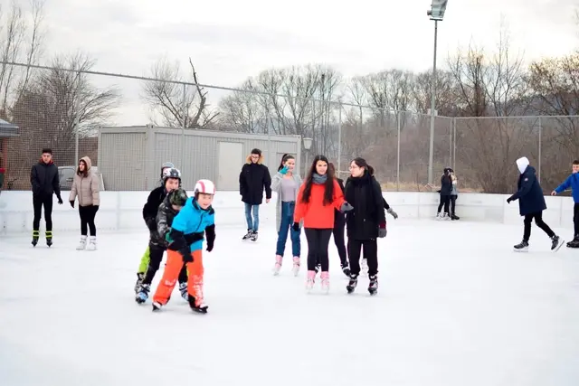 Die Kunsteisbahn beim Feldbacher Freizeitzentrum kann kostenlos genutzt werden.  | Foto: Stadtgemeinde Feldbach