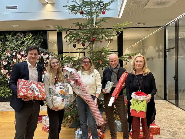 Übergabe von Kiwanis. | Foto: Sparkasse Neunkirchen