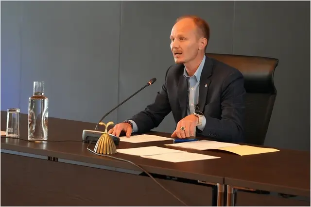 Bgm. Johannes Anzengruber im MeinBezirk-Innsbruck Interview mit dem Ausblick auf 2026. | Foto: Erich Staudinger