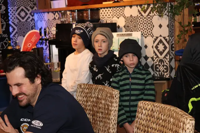 Große und kleine Fans waren mit dabei. | Foto: MeinBezirk/Chiara Kresse