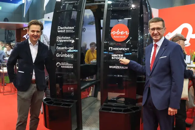 Wirtschafts- und Tourismus-Landesrat Markus Achleitner (r.) und OÖ Tourismus-Geschäftsführer Andreas Winkelhofer. | Foto: Land OÖ/Gerstmair