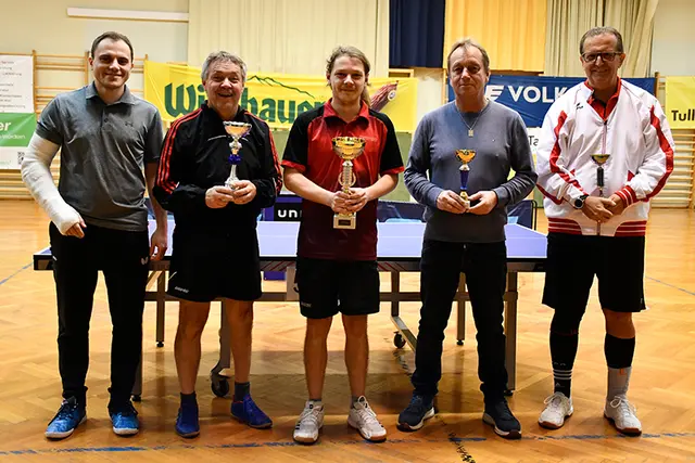 Siegerehrung offener Berwerb: Daniel Mayer (Sektionsleiter), Robert Hülmbauer, Felix Hülmbauer, Harald Kirowitz, Bernhard Schlauss. | Foto: Julia Schulz