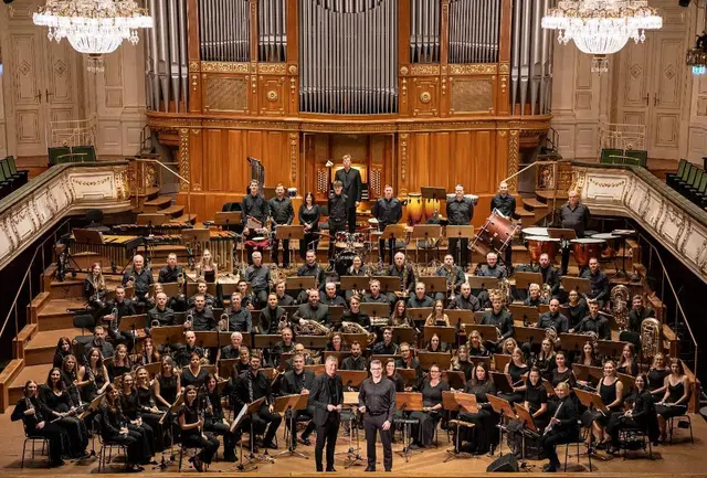 Über 90 Blasmusikerinnen und Blasmusiker aus Allerheiligen und Wildon konnten im Stefaniensaal spielen,. | Foto: Alexander Ellbogen