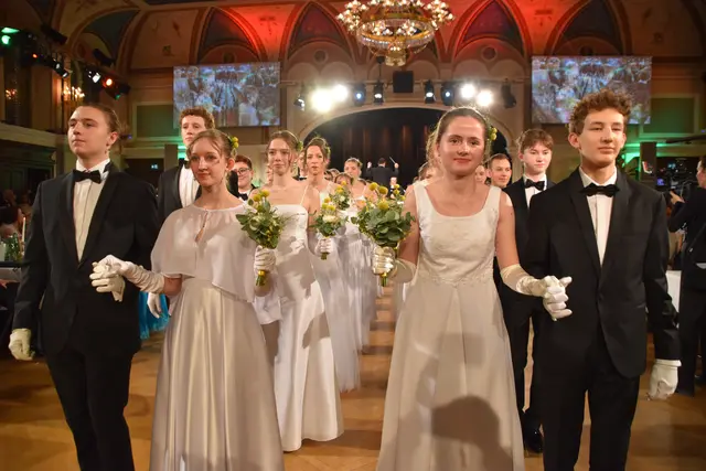 Balleröffnung (Symbolbild) | Foto: Preineder