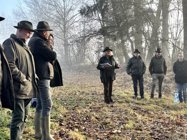 Projektkoordinatorin Susanna Reisinger ist stolz über die Fertigstellung und bedankt sich bei allen Mitwirkenden. | Foto: MeinBezirk/Leonie Herrmann