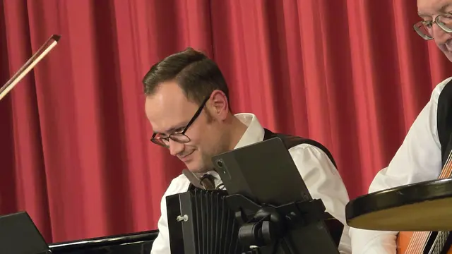 Johannes Münzner (Schrammelharmonika) | Foto: CulturaLatina