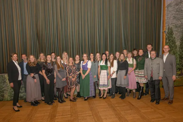 Langjährige Mitarbeiterinnen und Mitarbeiter des LKH Hochsteiermark, Standort Leoben wurden kürzlich im Rahmen der traditionellen Jubilarehrung geehrt. | Foto: LKH Leoben