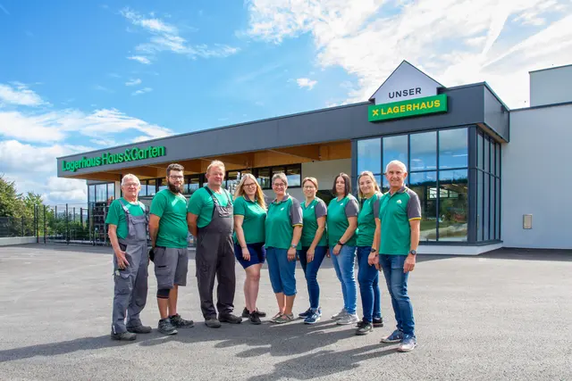 Das Team des St. Veiter Lagerhauses freut sich, Kunden im neuen Markt begrüßen zu können. | Foto: Lagerhaus
