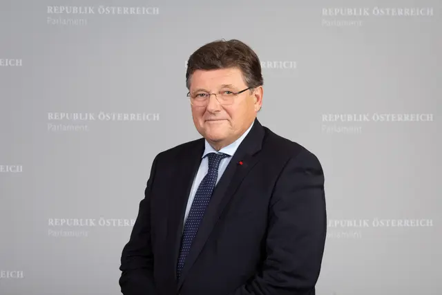 Rainer Wimmer, langjähriger PRO-GE- und FSG-Vorsitzender sowie SPÖ-Nationalratsabgeordneter, ist im Alter von 69 Jahren nach schwerer Krankheit verstorben. | Foto: Parlamentsdirektion/ PHOTO SIMONIS