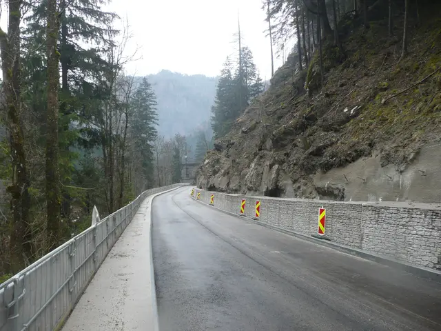 Der Gesäuse-Eingang wurde ausgebaut und ist nun erstmals zweistreifig mit Gegenverkehr befahrbar. | Foto: Land Steiermark/A16